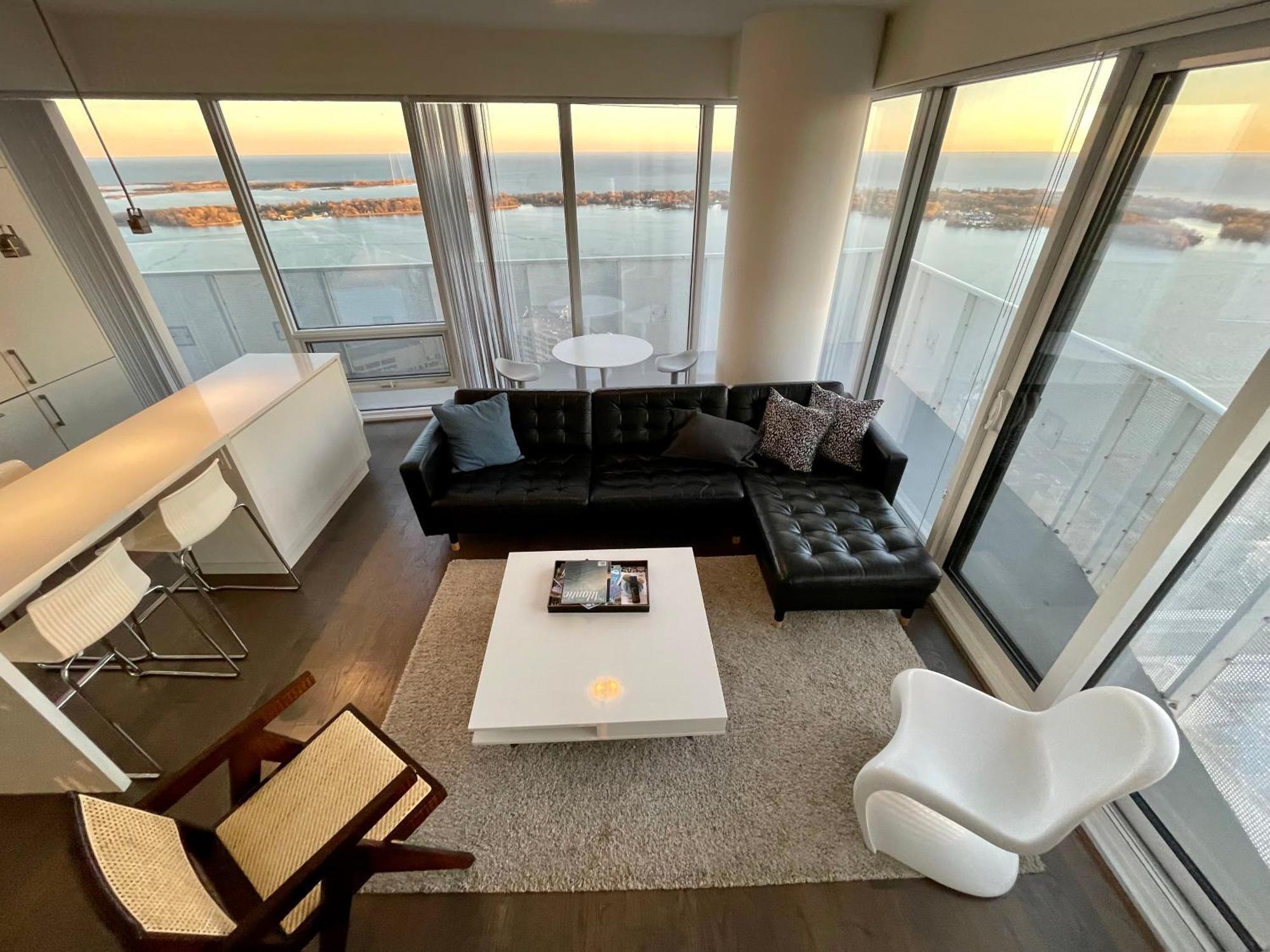 Presidential Suite Heart Of Downtown With Stunning View Toronto Eksteriør bilde