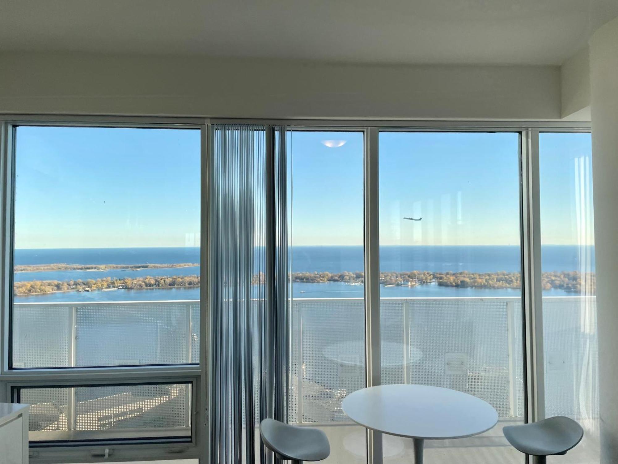Presidential Suite Heart Of Downtown With Stunning View Toronto Eksteriør bilde
