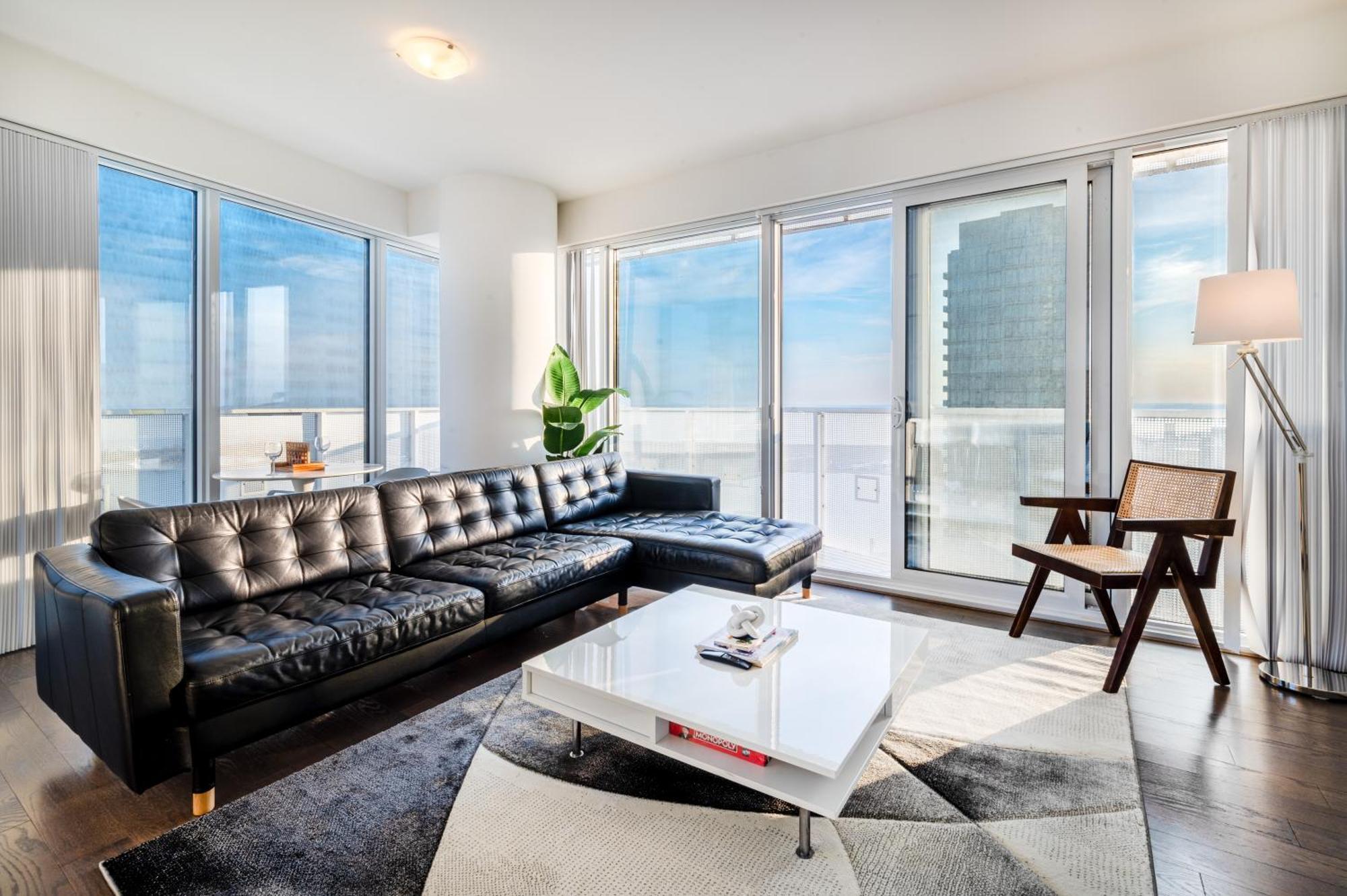 Presidential Suite Heart Of Downtown With Stunning View Toronto Eksteriør bilde